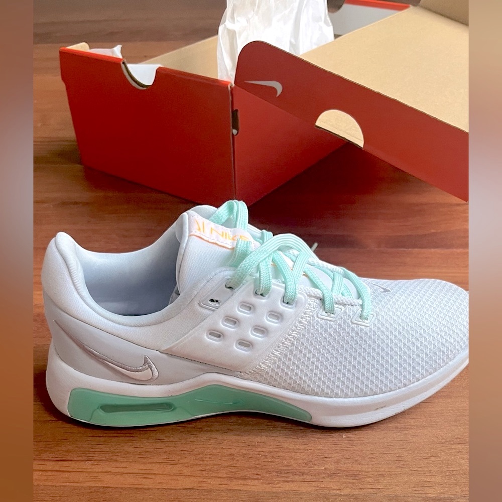 Nike Air Max Bella TR4 White Green Glow